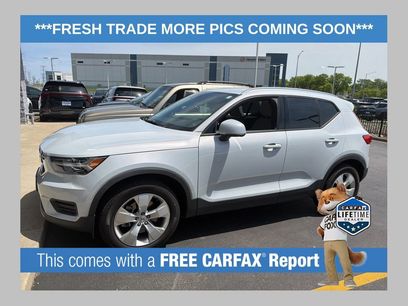 Used 2020 Volvo XC40 T4 Momentum