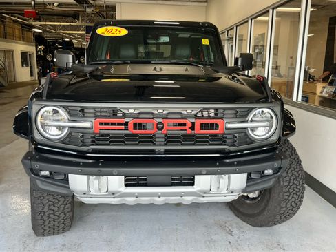 Used 2025 Ford Bronco Raptor AWD/4WD image 4