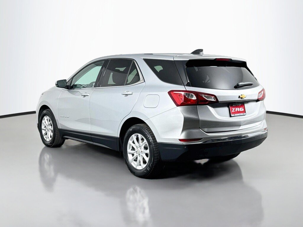 Used 2018 Chevrolet Equinox LT FWD image 3