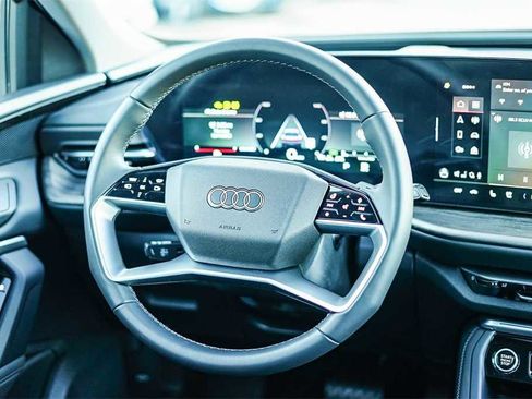 New 2025 Audi Q5 Prestige image 15