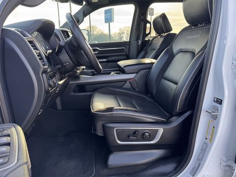 Used 2024 RAM 1500 Laramie image 20