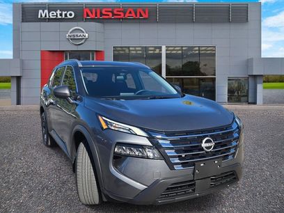 Used 2025 Nissan Rogue SV w/ SV Premium Package