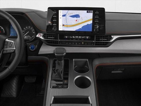 New 2026 Toyota Sienna XSE FWD image 7