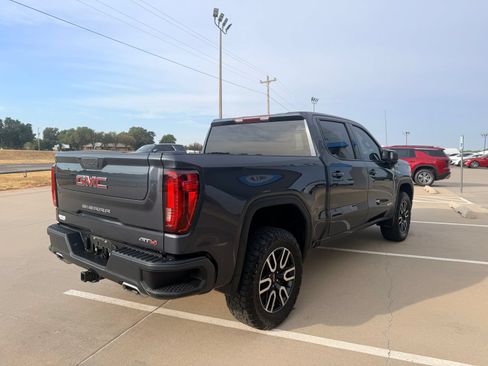 Used 2021 GMC Sierra 1500 AT4 AWD/4WD image 4
