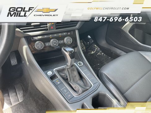 Used 2024 Volkswagen Jetta SE FWD image 22