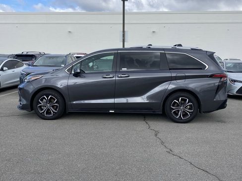 Certified 2025 Toyota Sienna Platinum AWD/4WD image 2