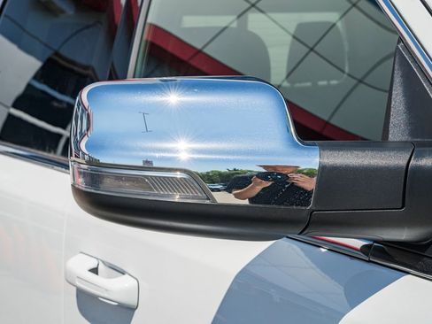 New 2026 RAM 1500 Laramie AWD/4WD image 16
