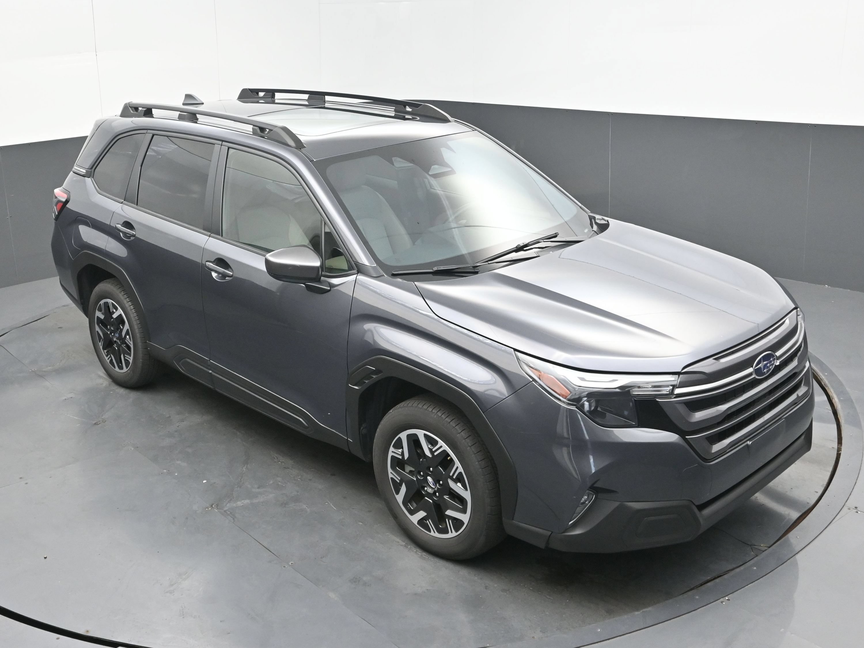 Used 2025 Subaru Forester Premium AWD/4WD image 31