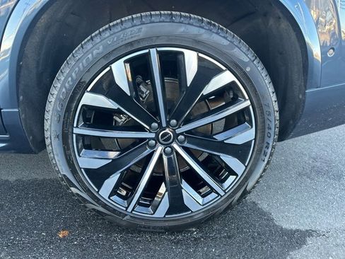 Used 2025 Volvo XC90 B5 Plus image 9