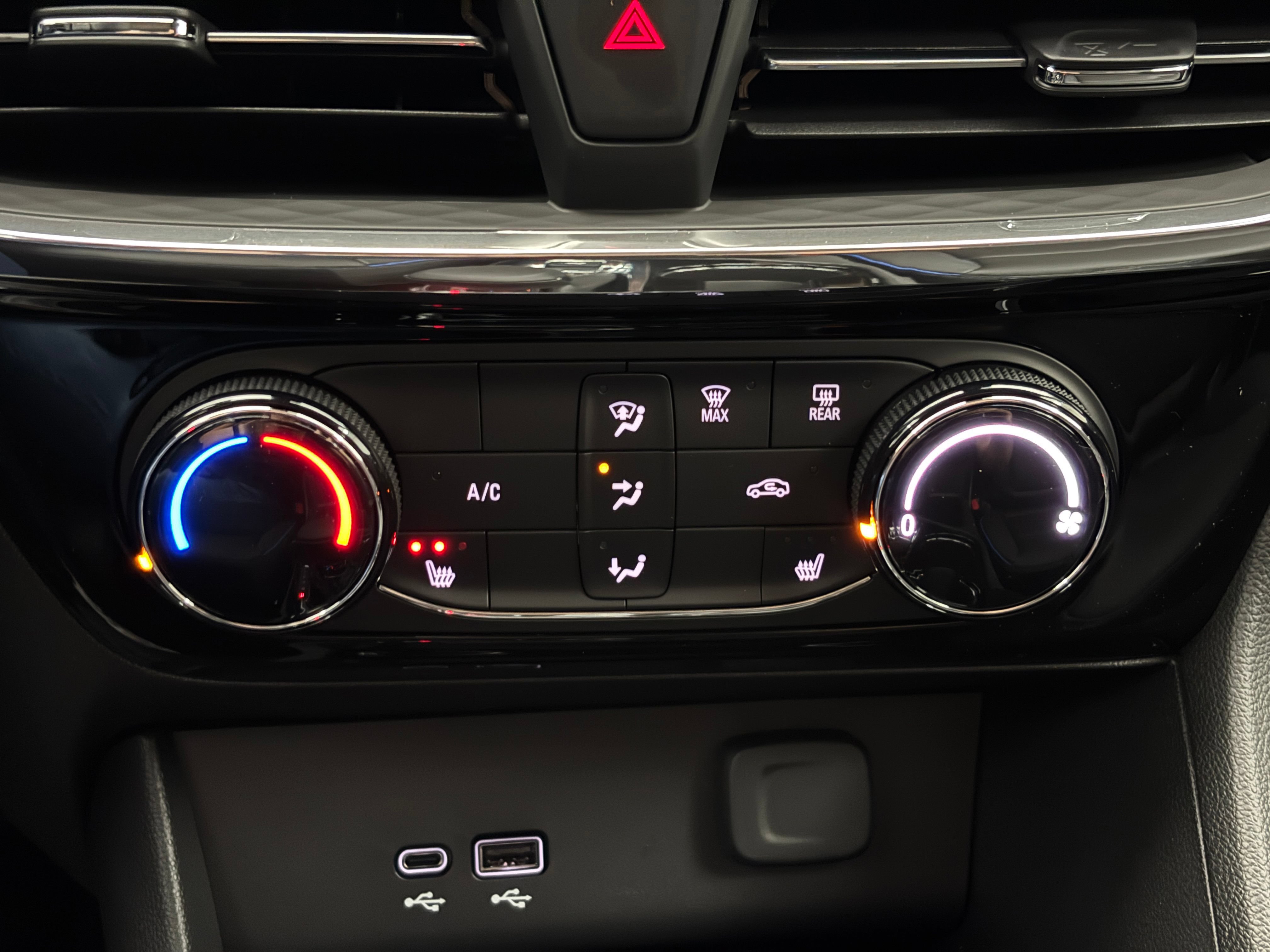 New 2026 Buick Encore GX Sport Touring w/ Comfort Package FWD image 24