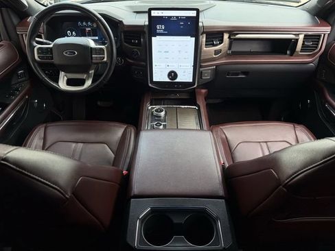 Used 2023 Ford Expedition Max Limited AWD/4WD image 12