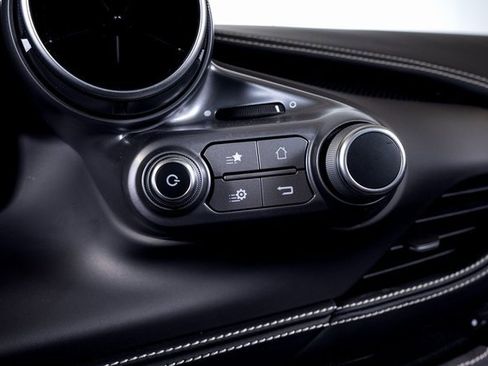 Used 2023 Ferrari F8 Tributo image 43