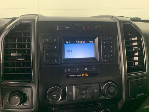 Used 2018 Ford F150 XLT image 26