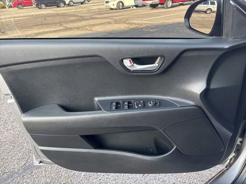 Certified 2023 Kia Rio S image 25