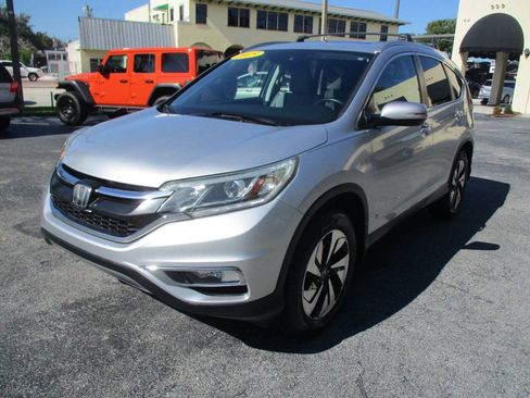 Used 2015 Honda CR-V Touring image 4