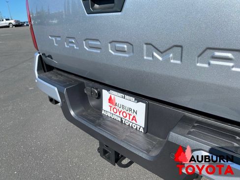 New 2026 Toyota Tacoma TRD Off-Road w/ TRD Off Road Upgrade Package AWD/4WD image 11