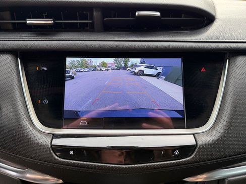Used 2022 Cadillac XT5 Luxury AWD/4WD image 17