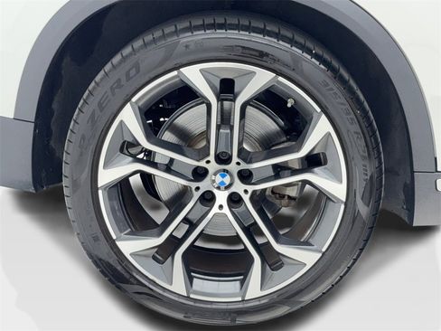 Used 2022 BMW X5 sDrive40i w/ Premium Package image 55