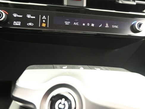 Used 2024 Kia EV6 Light image 20