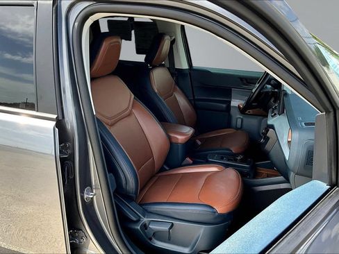 Used 2024 Ford Maverick Lariat FWD image 31