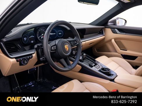 Used 2022 Porsche 911 Carrera RWD image 16