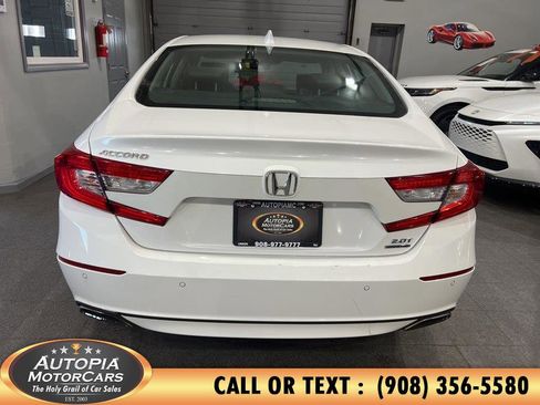Used 2019 Honda Accord Touring image 4