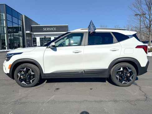 Certified 2024 Kia Seltos EX image 8