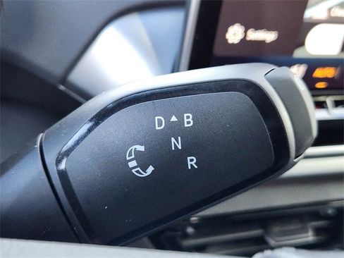 New 2026 Volkswagen ID.4 Pro image 18