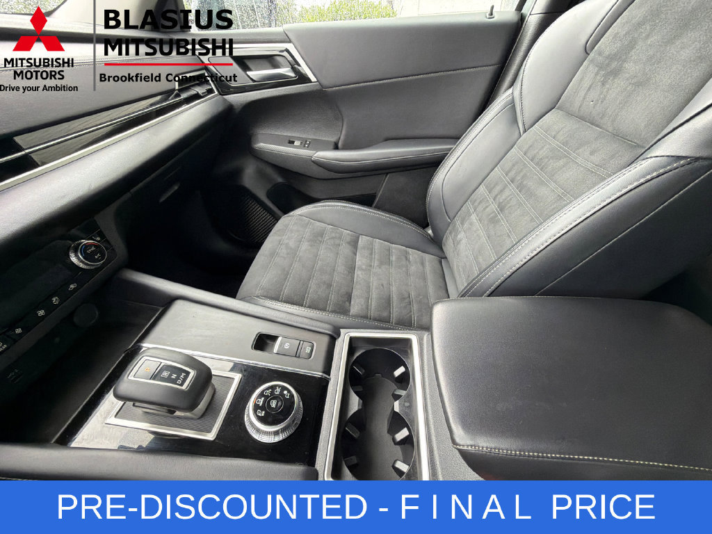 Used 2024 Mitsubishi Outlander SE FWD image 30