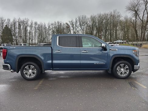 Used 2024 GMC Sierra 1500 SLT image 36