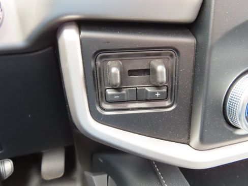 Used 2024 Ford Expedition Max XLT AWD/4WD image 24