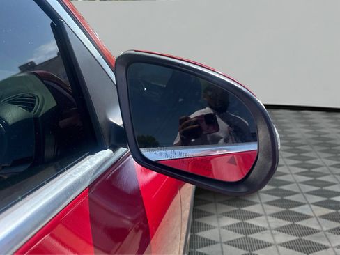 Used 2021 Mercedes-Benz GLA 250 4MATIC w/ Premium Package image 29