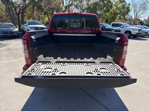 Used 2022 Nissan Frontier SV image 32