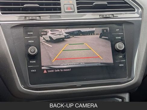 Used 2019 Volkswagen Tiguan SE AWD/4WD image 23