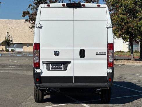 New 2026 RAM ProMaster 2500 image 4