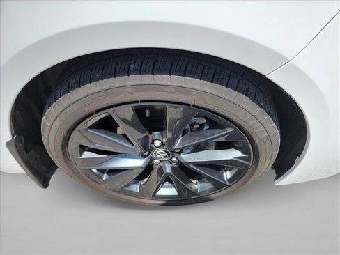 Used 2026 Toyota Corolla SE FWD image 10