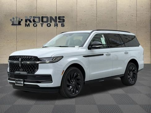 New 2026 Lincoln Navigator Reserve AWD/4WD image 1