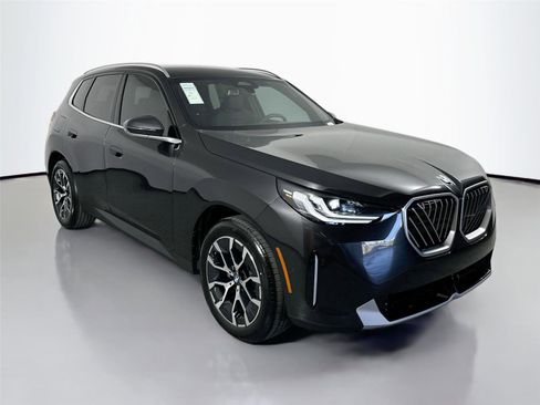 Used 2025 BMW X3 xDrive30i w/ Convenience Package AWD/4WD image 3