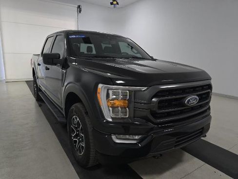 Used 2022 Ford F150 XLT w/ Equipment Group 302A High image 3