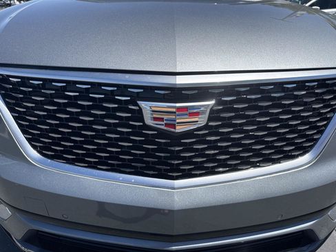 Used 2024 Cadillac XT6 Premium Luxury AWD/4WD image 4