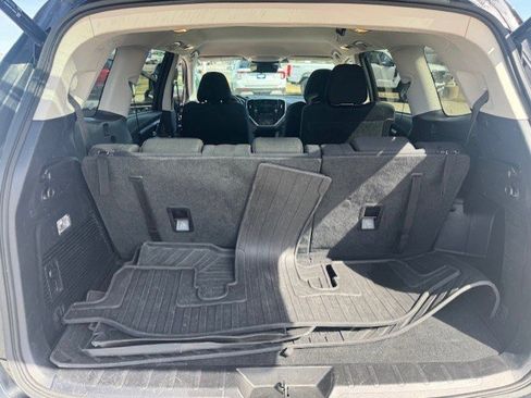 Used 2023 Subaru Ascent Premium w/ Convenience Package image 27