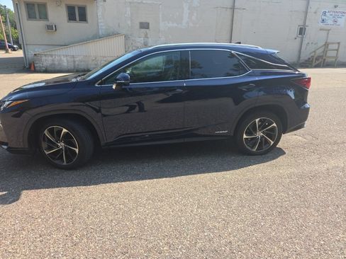 Used 2017 Lexus RX 450h AWD w/ Luxury Package image 7