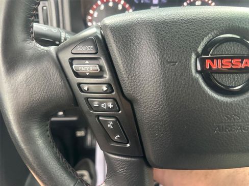 Used 2021 Nissan Titan PRO-4X w/ Pro-4x Convenience Package AWD/4WD image 32