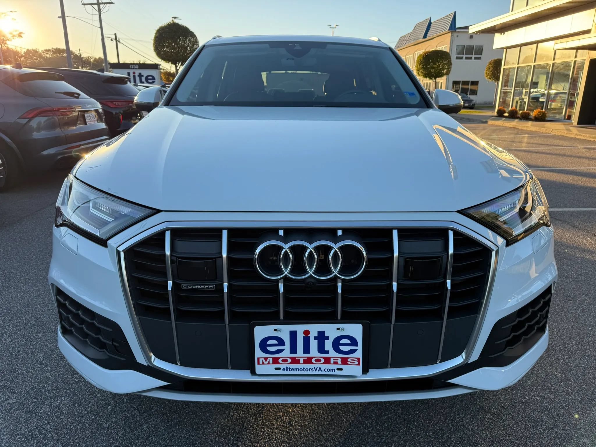 Used 2023 Audi Q7 3.0T Premium Plus w/ Premium Plus Package AWD/4WD image 2