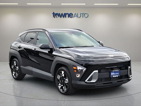 Used 2025 Hyundai Kona SEL FWD image 7