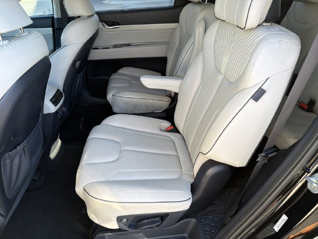 Used 2023 Hyundai Palisade Calligraphy AWD/4WD image 24