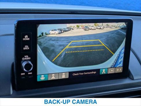 New 2025 Honda Pilot Touring image 18