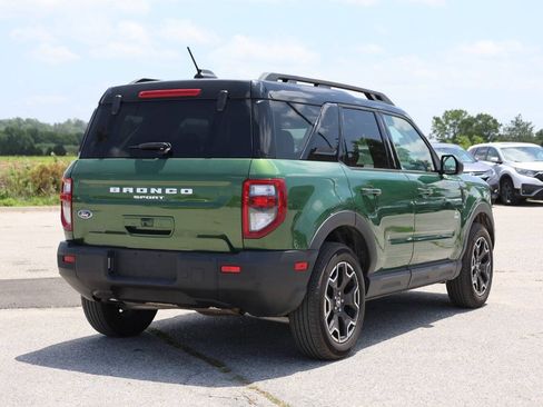 Used 2025 Ford Bronco Sport Outer Banks AWD/4WD image 9