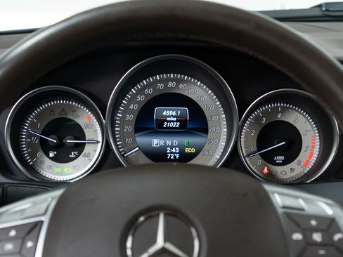 Used 2014 Mercedes-Benz C 300 4MATIC Sedan image 18