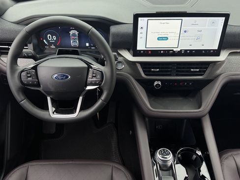 New 2026 Ford Explorer Platinum image 11